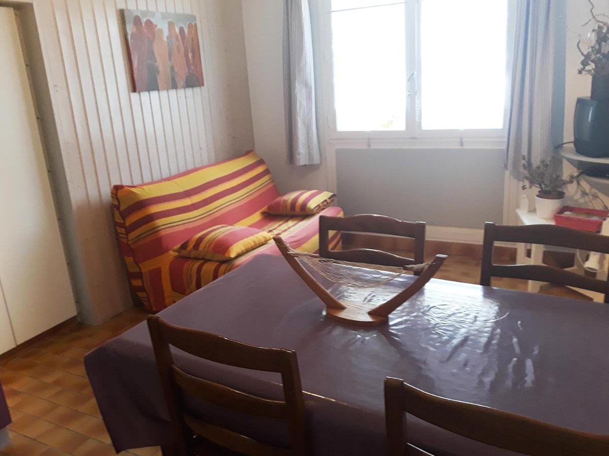 Villa Un petit coin de campagne, dans le pays de Saint-Gilles Extérieur photo