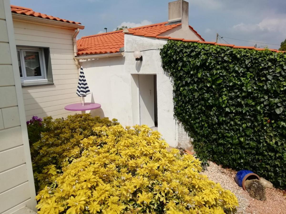 Villa Un petit coin de campagne, dans le pays de Saint-Gilles Extérieur photo